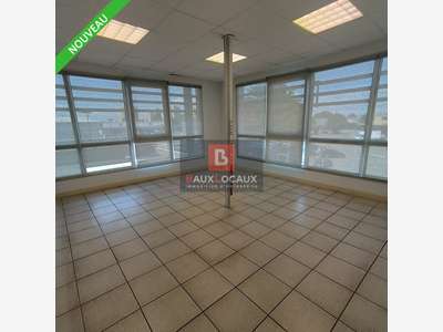 A louer bureaux 300m² à Avignon proche Capsud