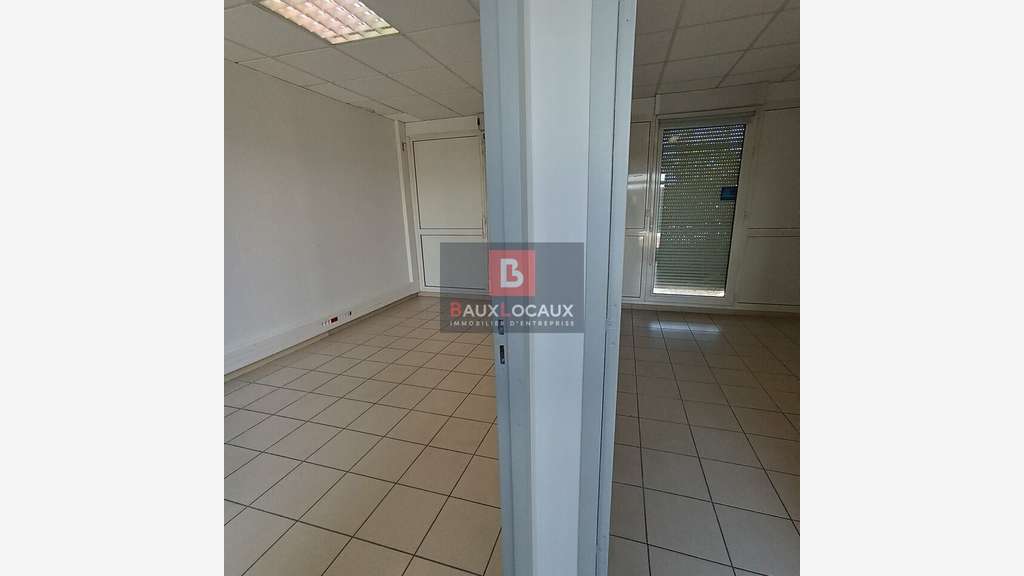 A louer bureaux 300m² à Avignon proche Capsud
