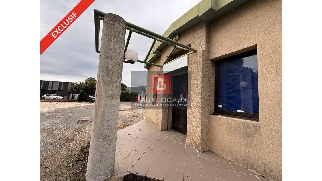 Bureaux 200m² à louer à Avignon Courtine