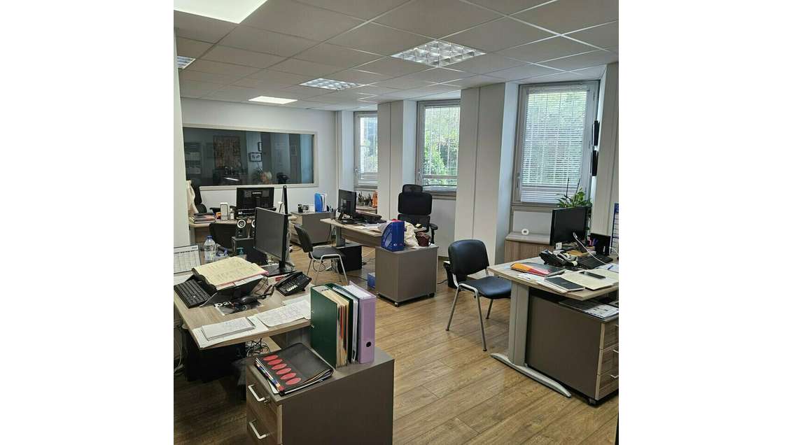 Bureaux 142m² RDC à louer à Avignon Cap-Sud