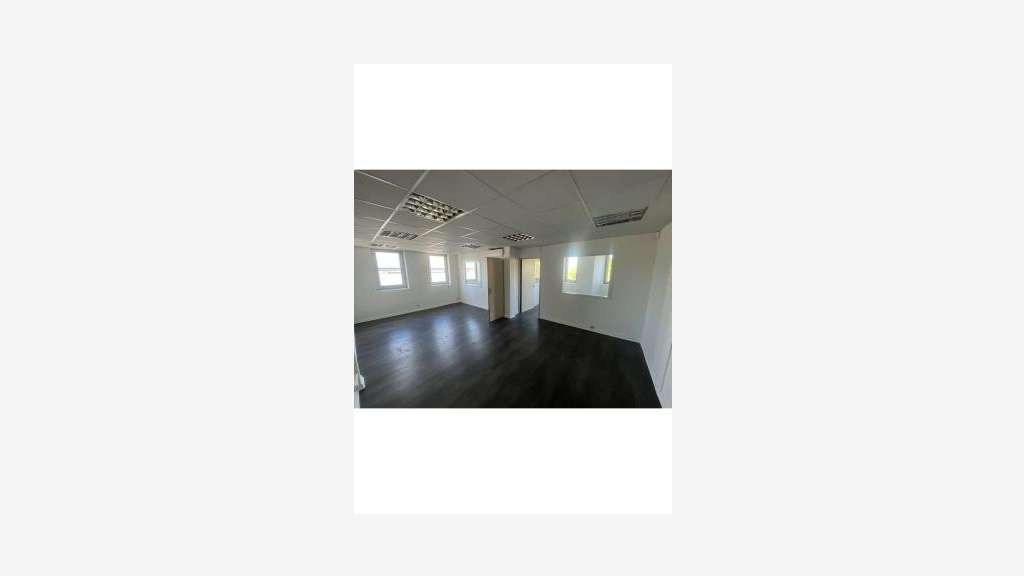 A louer bureau 82m² R+2 à Avignon ZAC Cap Sud