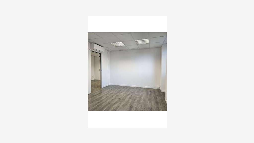 A louer bureau 303m² R+2 à Avignon ZAC Cap Sud 