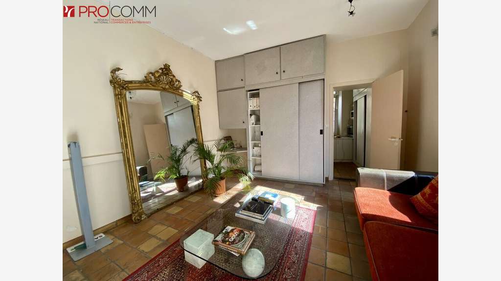 A louer bureau 25m² lumineux secteur animé Avignon