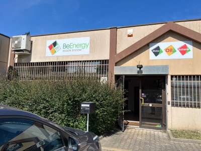 A louer local commercial 223m² ZA Courtine Avignon