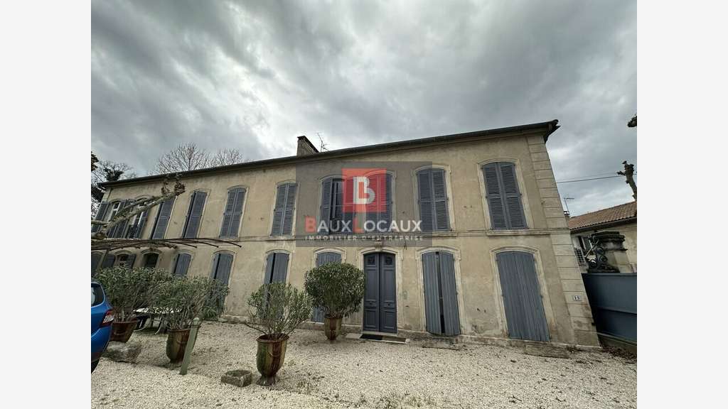 Bureaux de 170m² à louer au 1er étage à Avignon