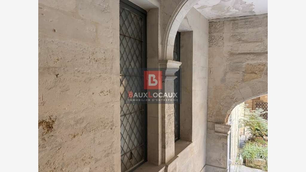 Local de 24m² à louer au centre ville d'Avignon 