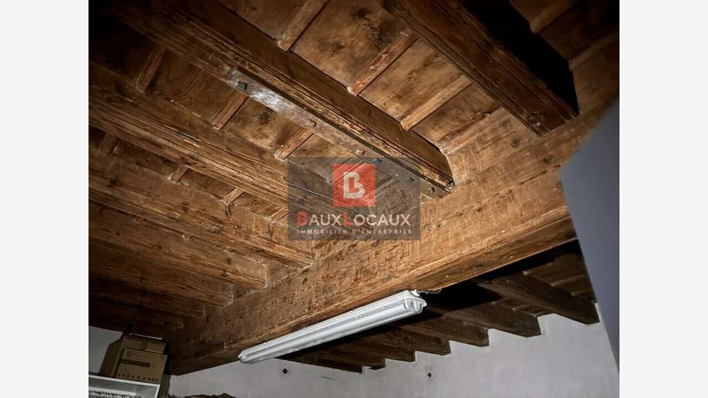 Local de 24m² à louer au centre ville d'Avignon 