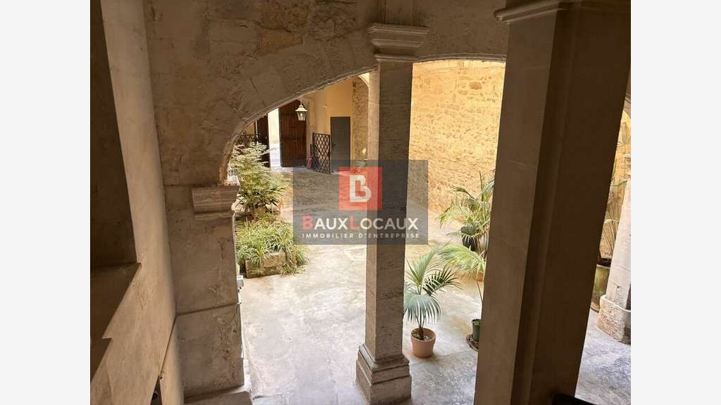Local de 24m² à louer au centre ville d'Avignon 