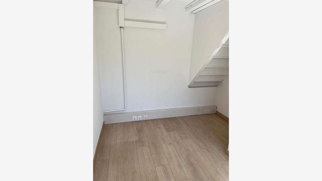 Bureau 122 m2 - Courtine