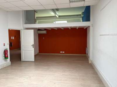 Bureau 122 m2 - Courtine