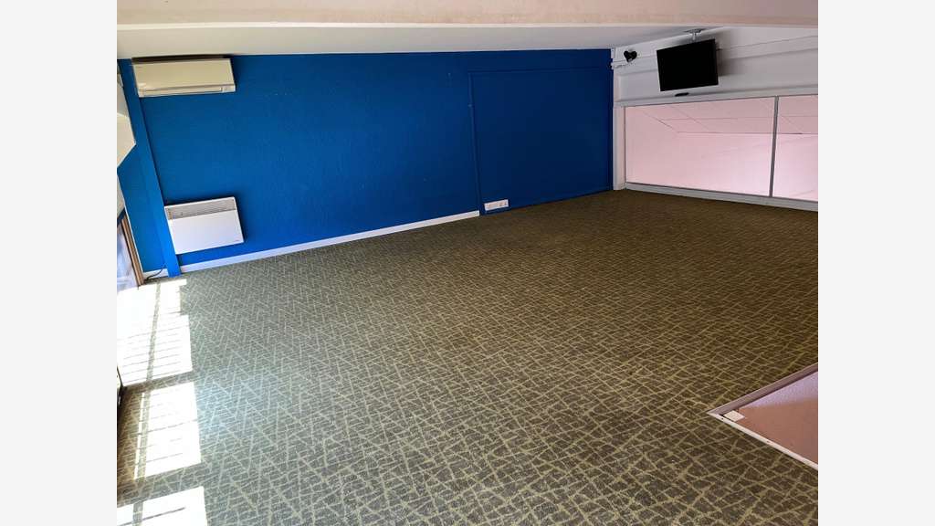 Bureau 122 m2 - Courtine