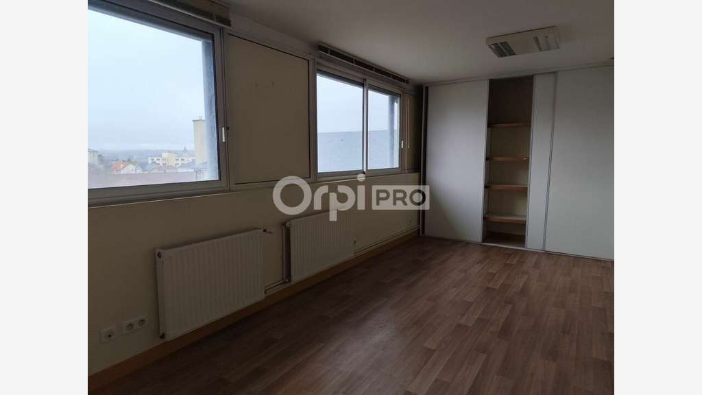 Local professionnel 25m² à louer à Limoges