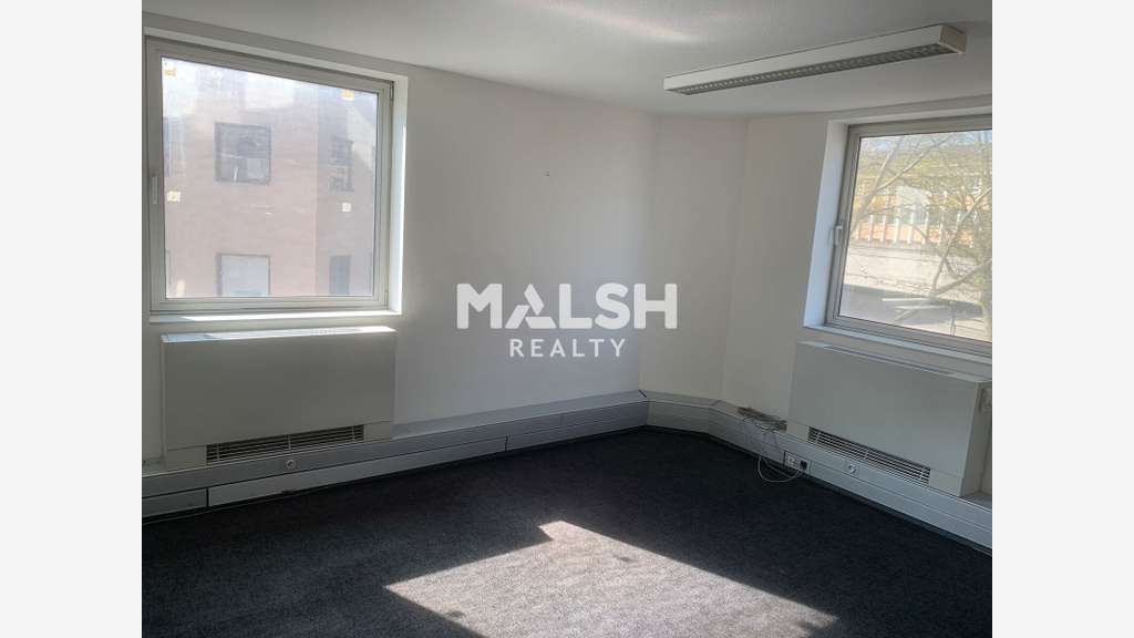 Bureaux 121m² avec garage double à Villeurbanne