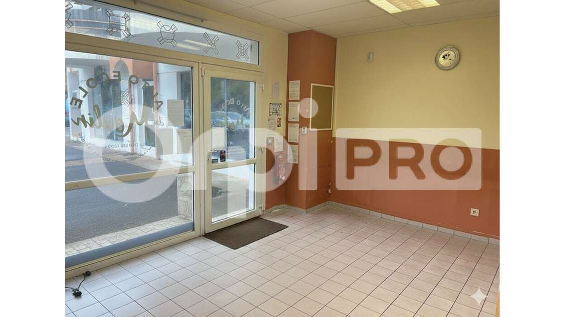 Local 66m² à louer en centre ville d'Aytré