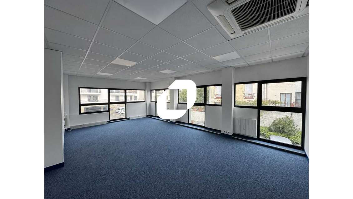A louer Bureaux 94m² Bagneux