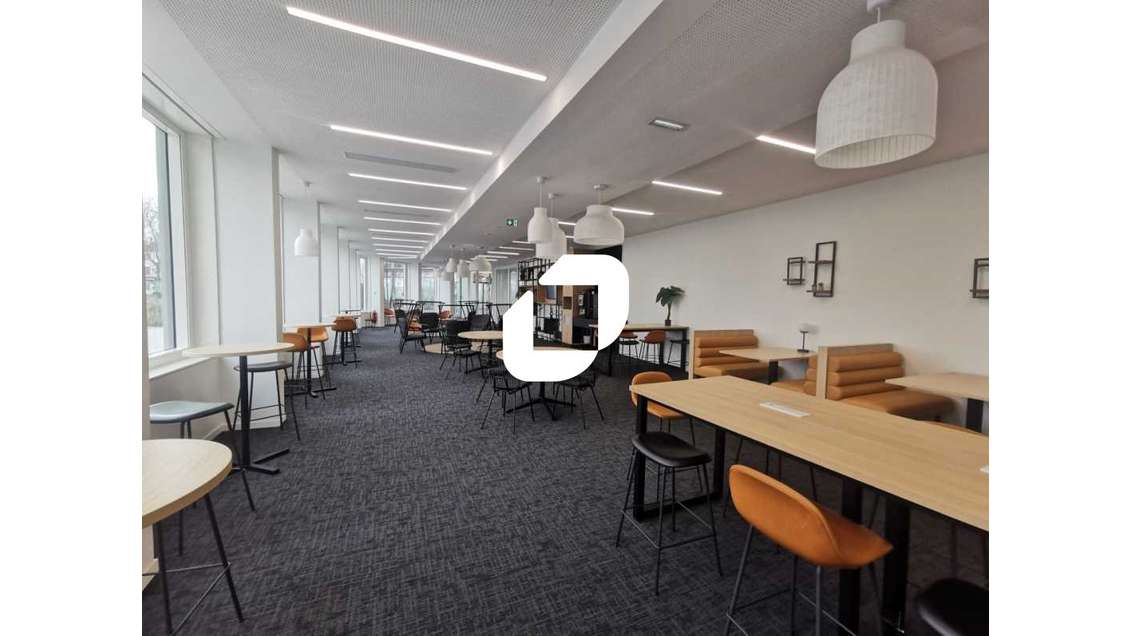 A louer Bureaux 2542m² Bagneux