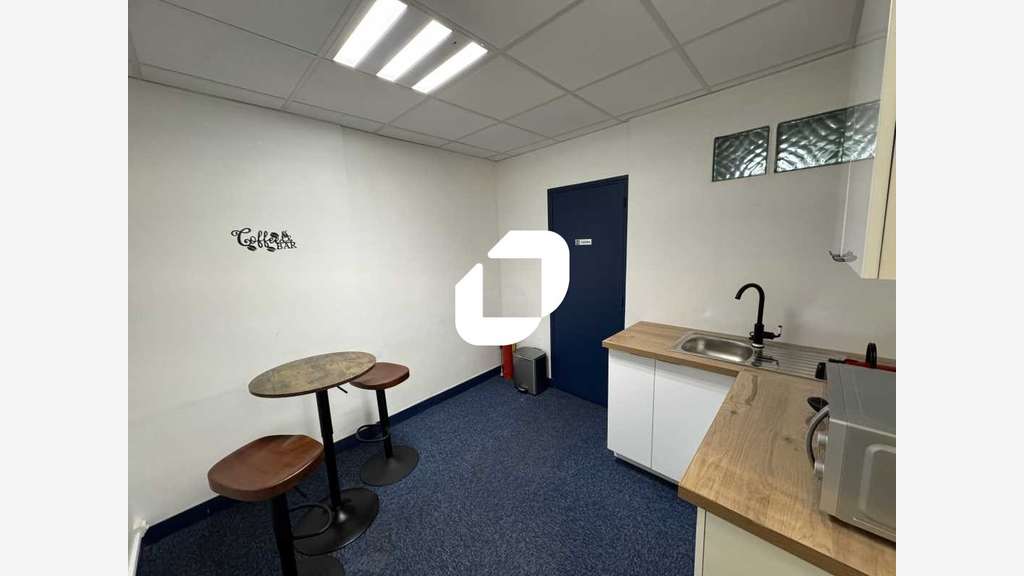 A louer Bureaux 94m² Bagneux