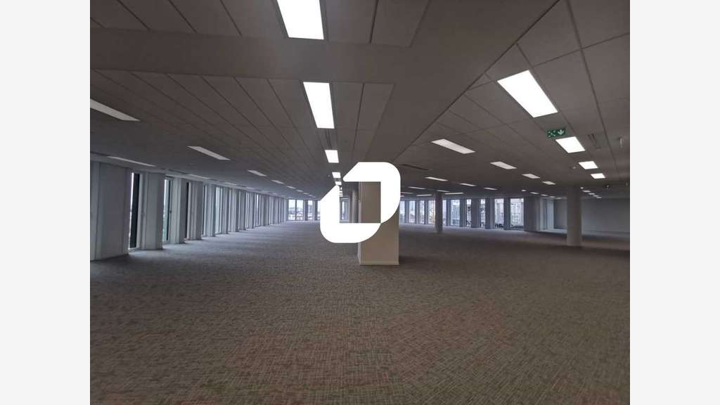 A louer Bureaux 5087m² Bagneux