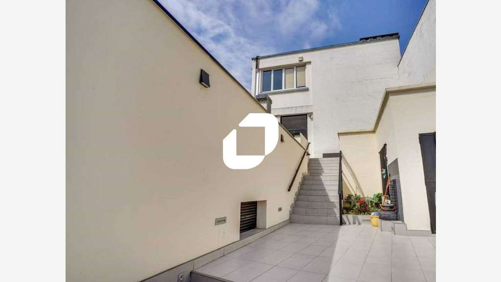 A louer Bureaux 150m² Bagnolet
