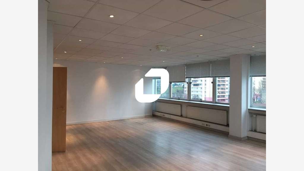 A louer Bureaux 172m² Bagnolet