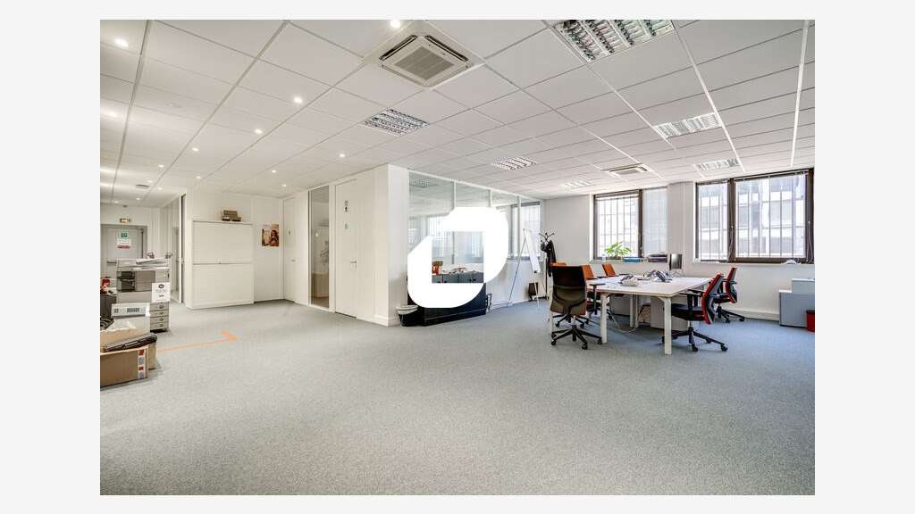 A louer Bureaux 1750m² Bagnolet
