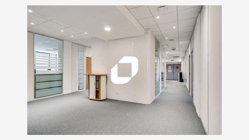 A louer Bureaux 1750m² Bagnolet