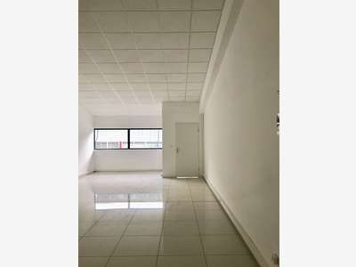 A louer bureaux rénové 54m² R+1 à Baie-Mahault