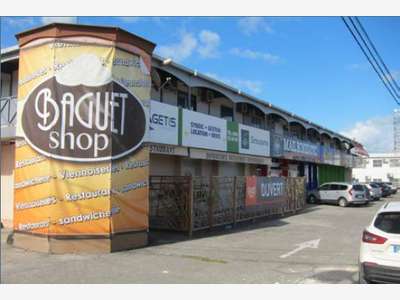 A louer bureaux 70m² à Baie-Mahault Houelbourg