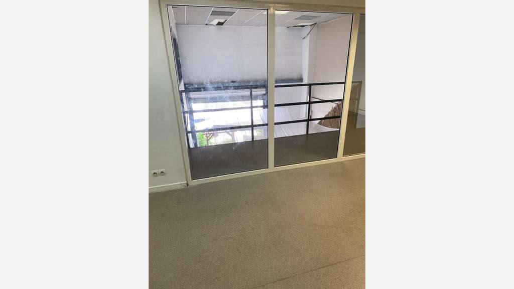 Bureaux Baie Mahault 55 m2