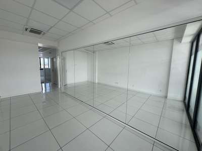 Location Bureaux à Baie-Mahault