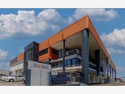 A louer bureaux ascenseur et vue mer 52m² Jarry