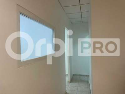 Location Bureaux à Baie-Mahault