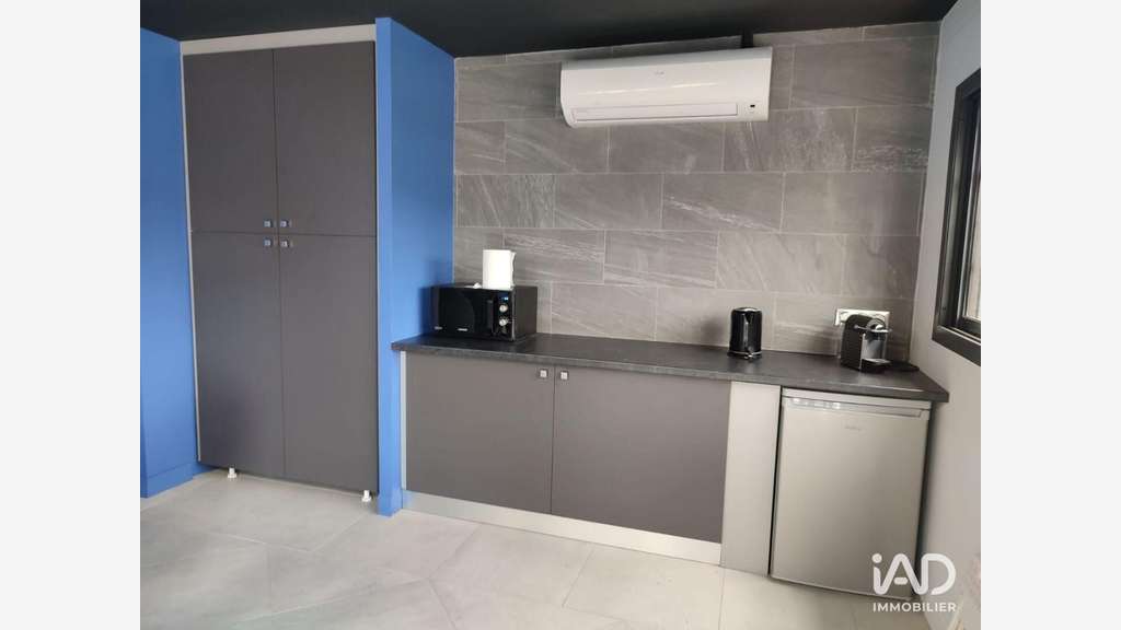 A louer bureaux bien placés à Baie-Mahault Jarry