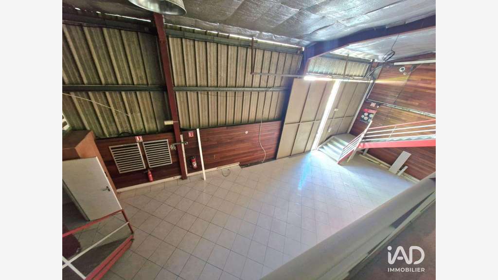 A louer bureau 351m² à Baie-Mahault Jarry