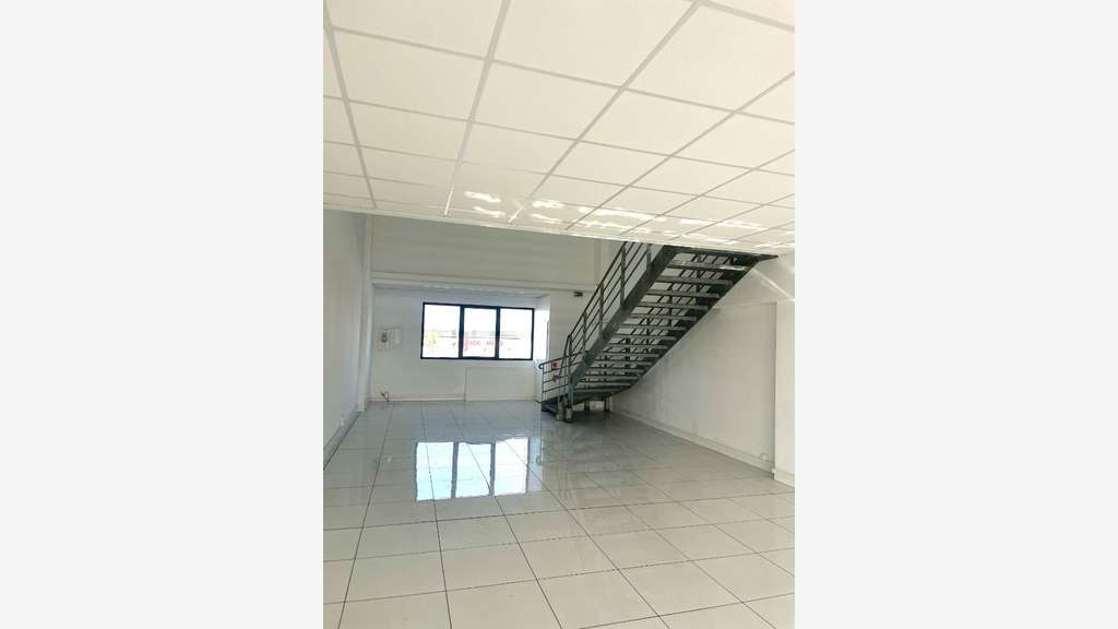 Bureaux modernes Jarry 119 m2