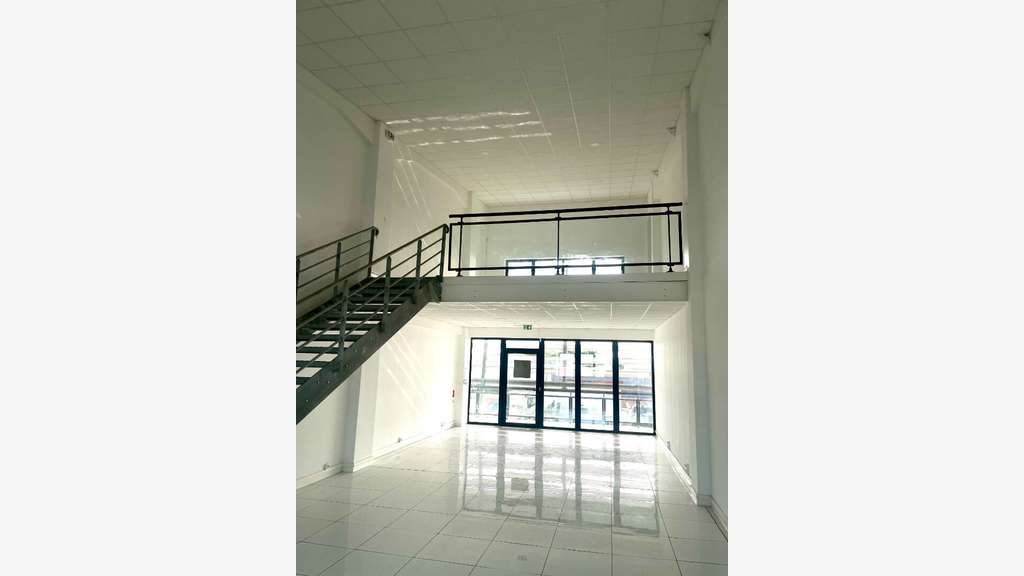 Bureaux modernes Jarry 119 m2