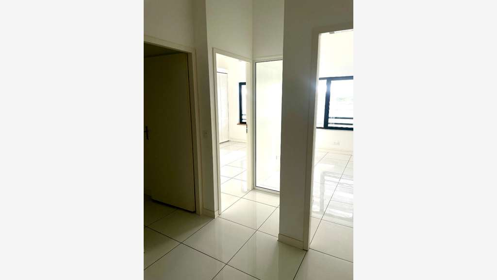 Bureaux PMR modernes aménagés 128 m2
