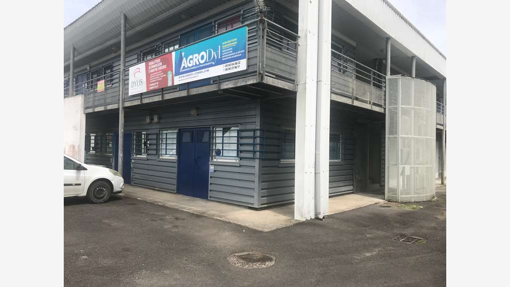 Local commercial JARRY 112 m2