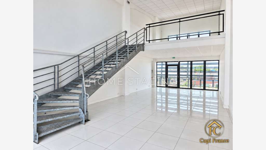 À LOUER - BUREAUX - 119 m²- BAIE MAHAULT (971)