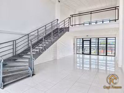 À LOUER - BUREAUX - 119 m²- BAIE MAHAULT (971)