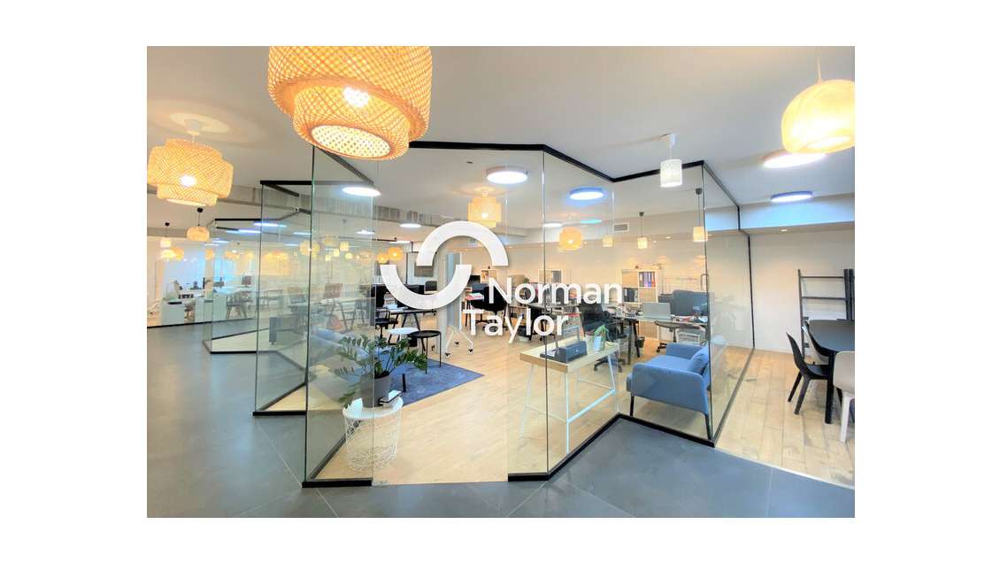 Bureaux 500m² à louer à Baillargues