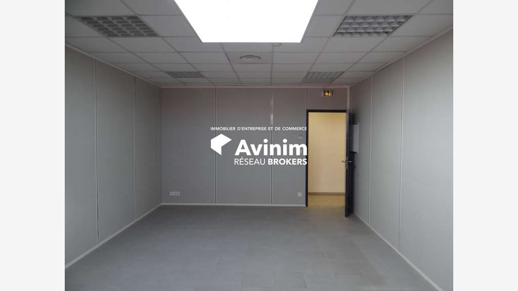Bureau 67m² R+1 à louer à Baillargues