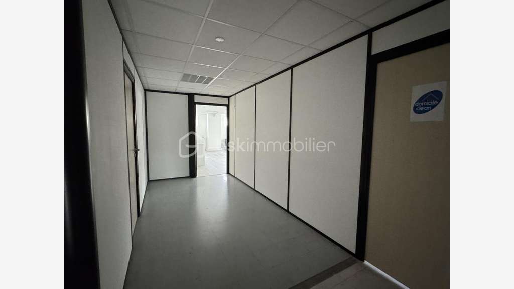 A louer bureaux 55m² à Bailly-Romainvilliers