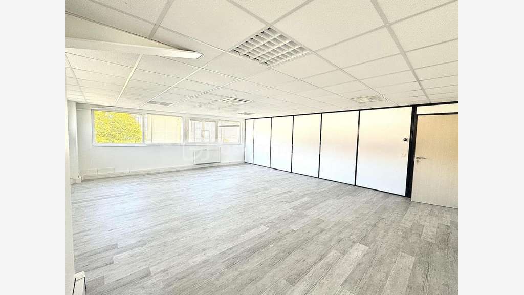 A louer bureaux 55m² à Bailly-Romainvilliers