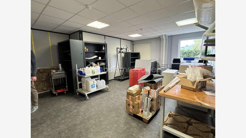 A louer bureaux 234m² à Bailly-Romainvilliers