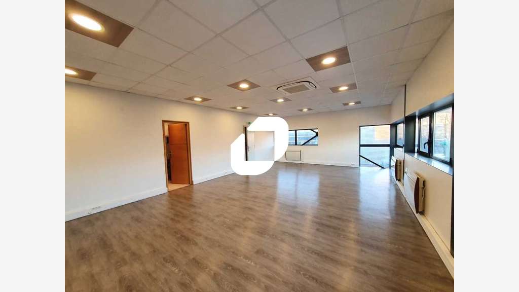 A louer Bureaux 56m² Bailly romainvilliers