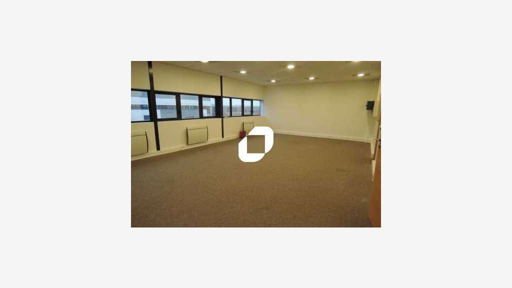 A louer Bureaux 56m² Bailly romainvilliers
