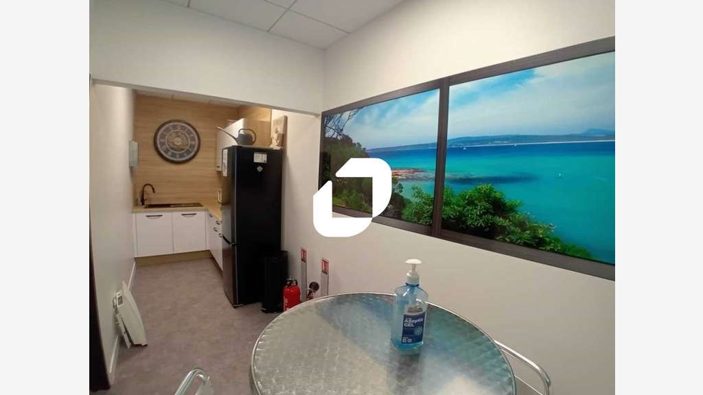 A louer Bureaux 18m² Bailly romainvilliers