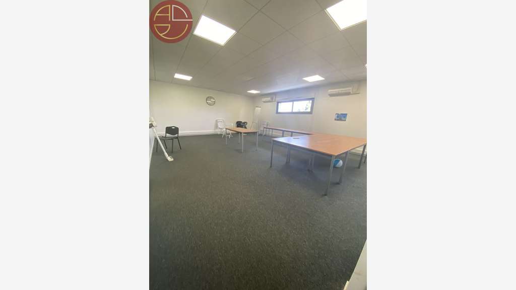A louer bureaux 250m² proche rocade à Balma