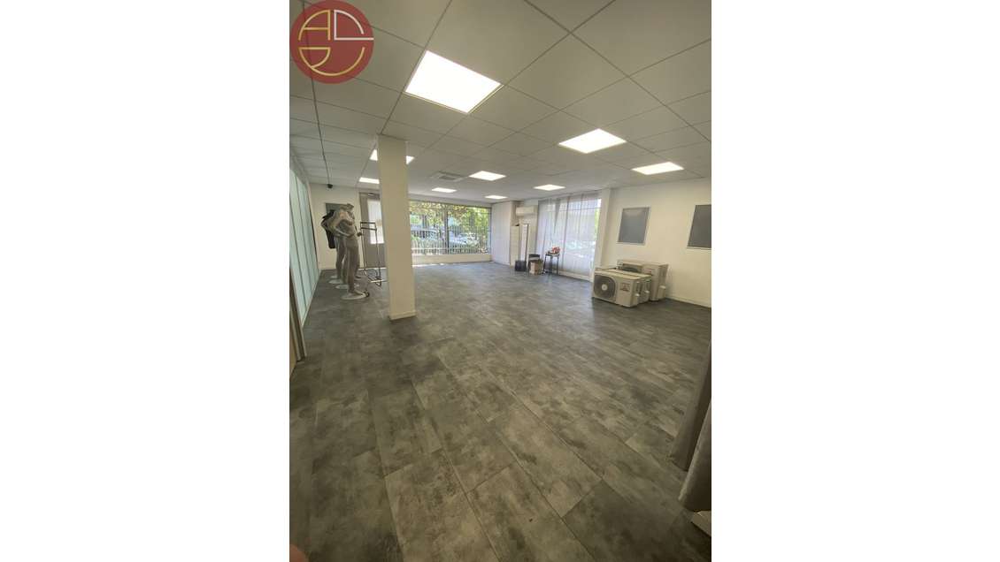 A louer bureaux 250m² proche rocade à Balma